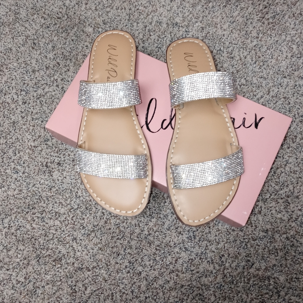 Silver Sandals Brand New sz 9.5 NWT